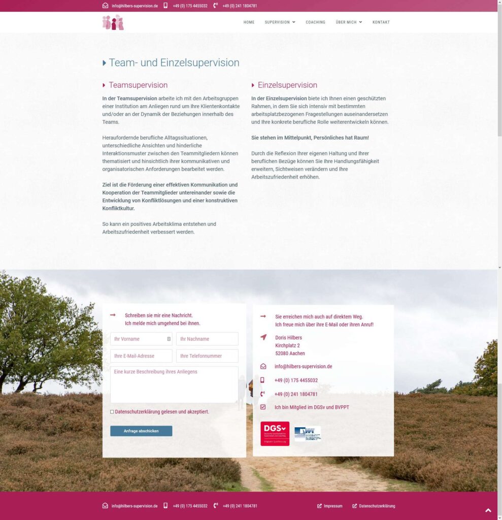 Screenshot einer Website zum Thema Team- und Einzelsupervision, gestaltet von einem Aachener Webdesigner, mit den Rubriken "Teamsupervision" und "Einzelsupervision", einem Kontaktformular, einem Navigationsmenü und einem naturnahen Hintergrund mit Bäumen und blauem Himmel.