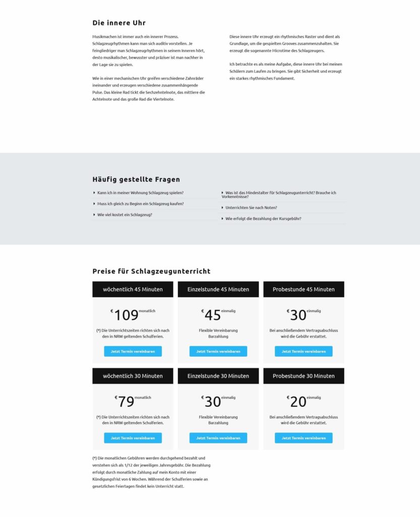 Eine deutschsprachige Website über "Die innere Uhr" bietet FAQs und eine Preistabelle für Schlagzeugunterricht. Sie wurde von einem Aachener Webdesigner erstellt und besticht durch ein klares Layout mit schwarz-weiß-blauen Akzenten und einem einfachen Button zur Buchung des kostenlosen Probeunterrichts.