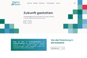 Screenshot einer Homepage für "Digital AM Start" mit klarem Design, geometrischen farbigen Quadraten und deutschem Text über digitale Fertigungsinnovationen. Die Navigationslinks befinden sich am oberen Rand. Die Hauptüberschrift lautet "Zukunft gestalten.